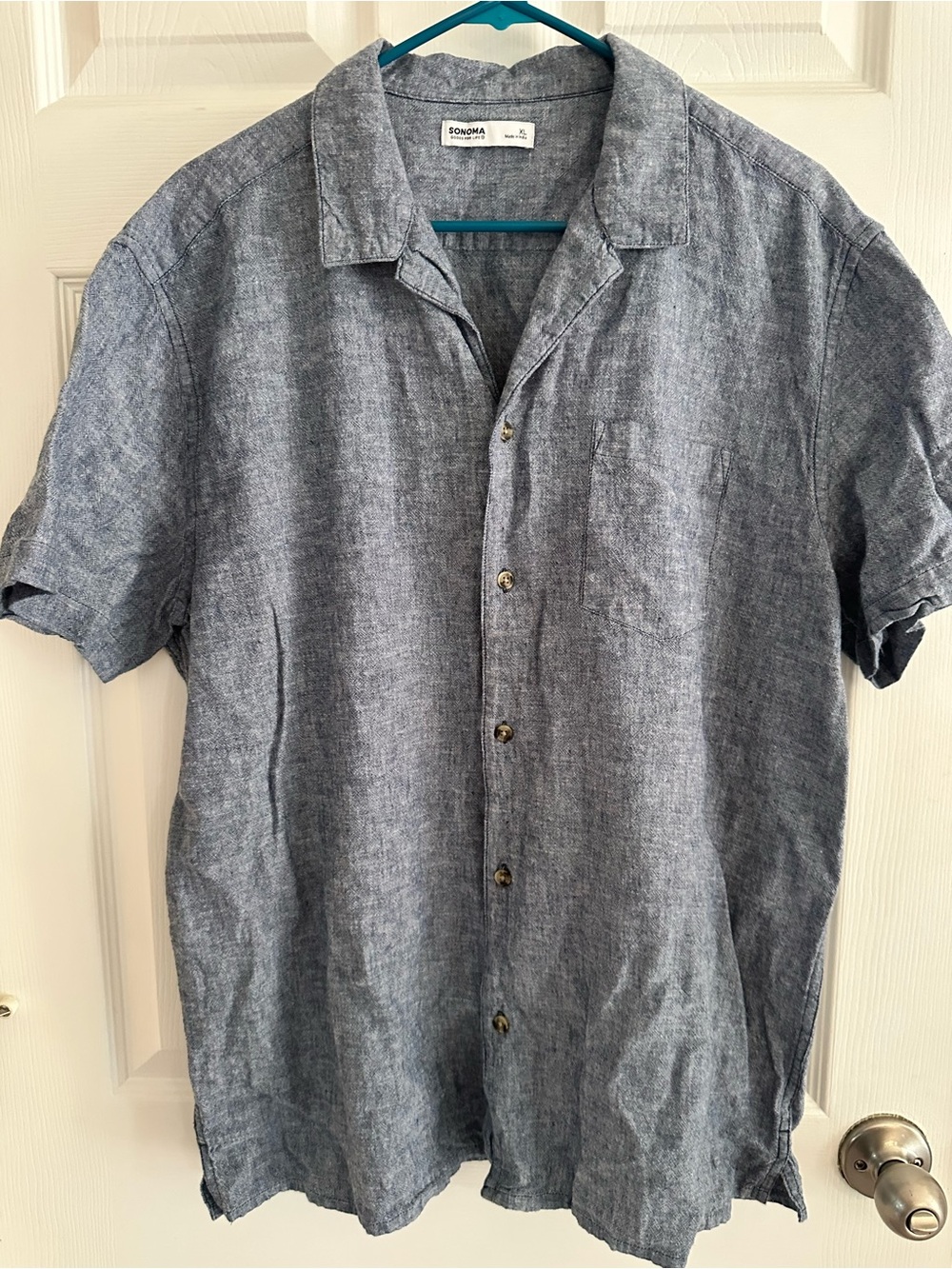 Sonoma Men's Short-Sleeve Button-Down Shirt in Heather Gray-Blue